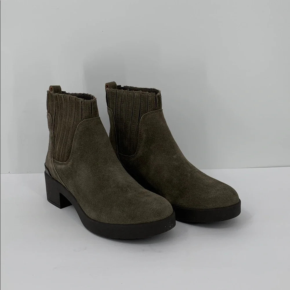 ABEO Capital Chelsea ankle boots suede leather olive green chunky new 8